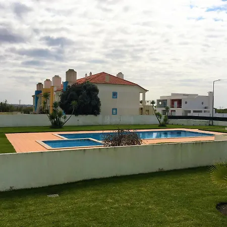 Palmeiras - T1 Com Piscina