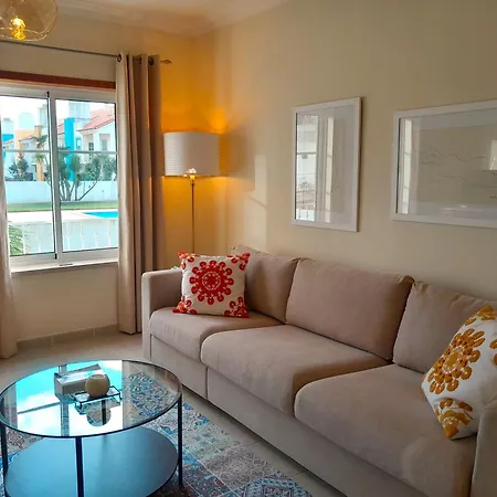 아파트 Palmeiras - T1 Com Piscina