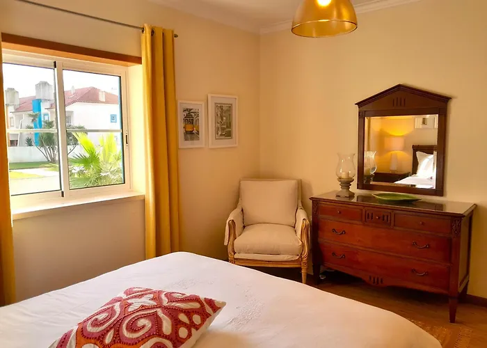 Palmeiras - T1 Com Piscina Baleal